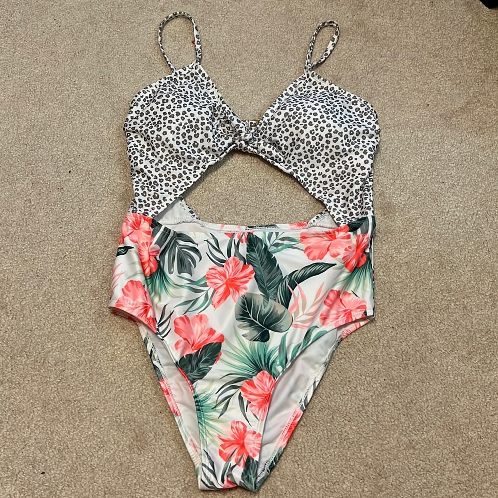 One Piece Swim